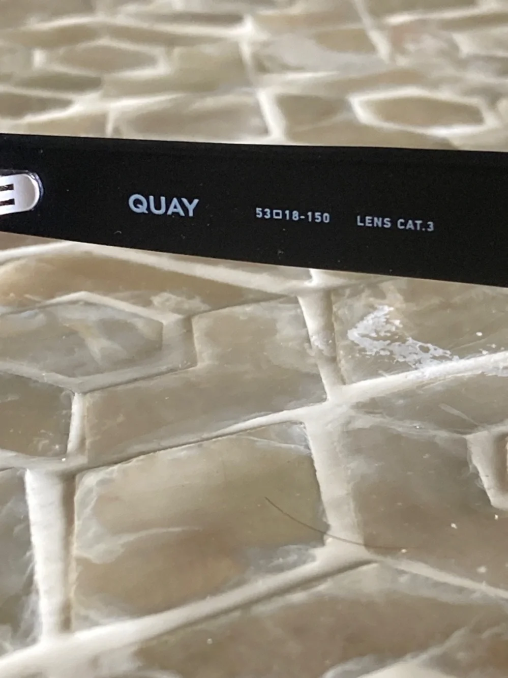 NEW!  Quay Australia Art School 36mm Rectangle Sunglasses